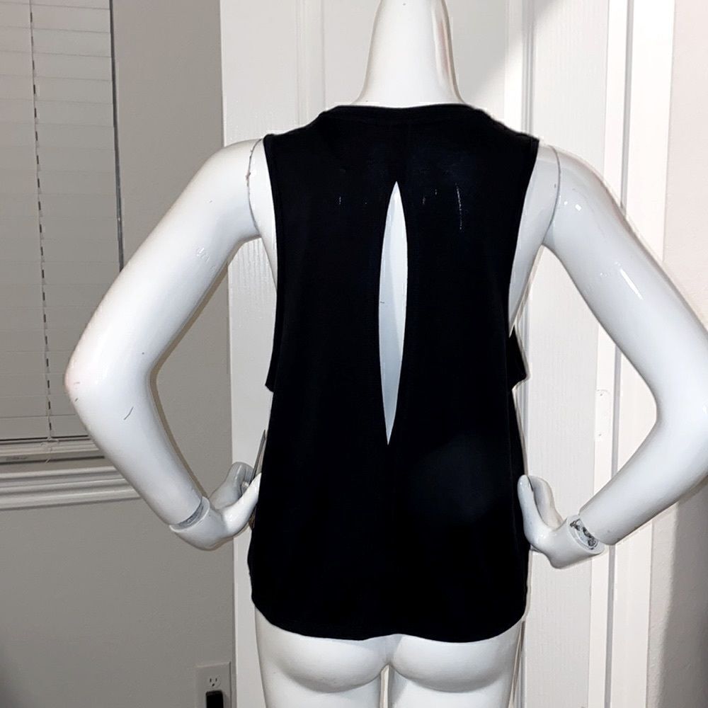 New Reebok Back Vent Women’s Tank Top - Picture 3 of 6